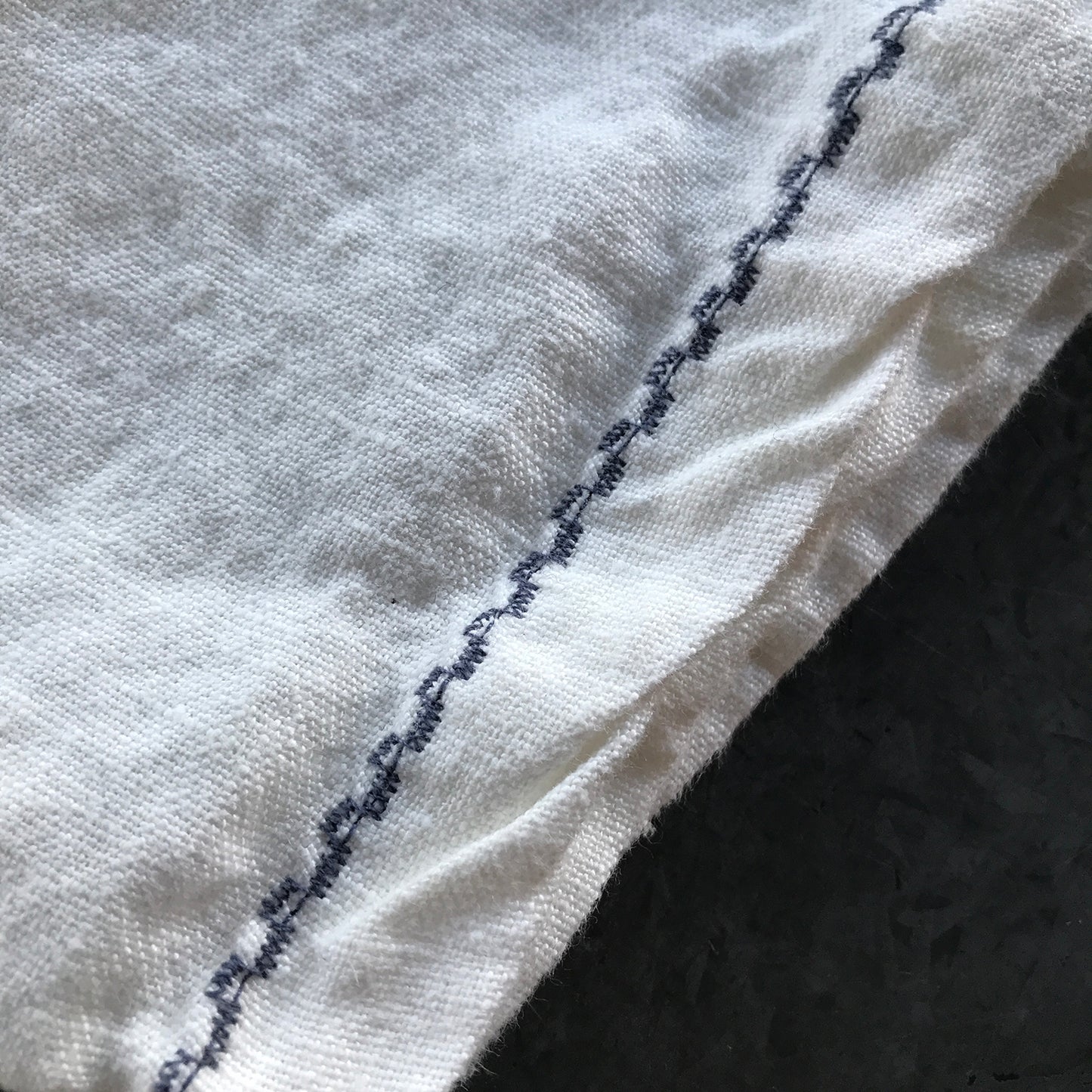 Caminos de mesa de lino MARRAKECH hilo de color