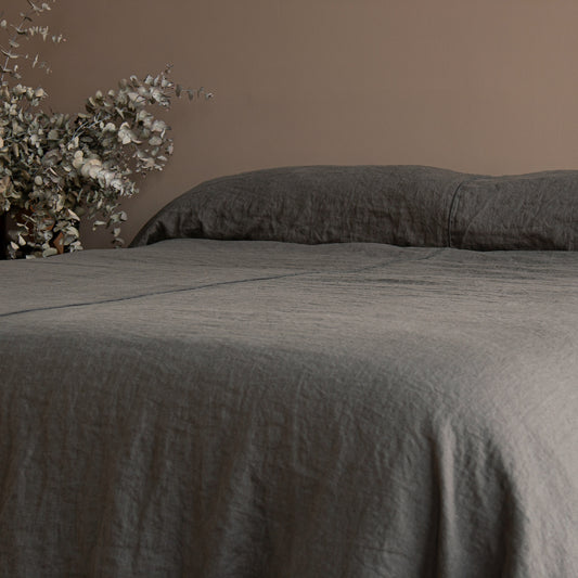 Colcha y Plaid de lino lavado CLÁSICO GRIS