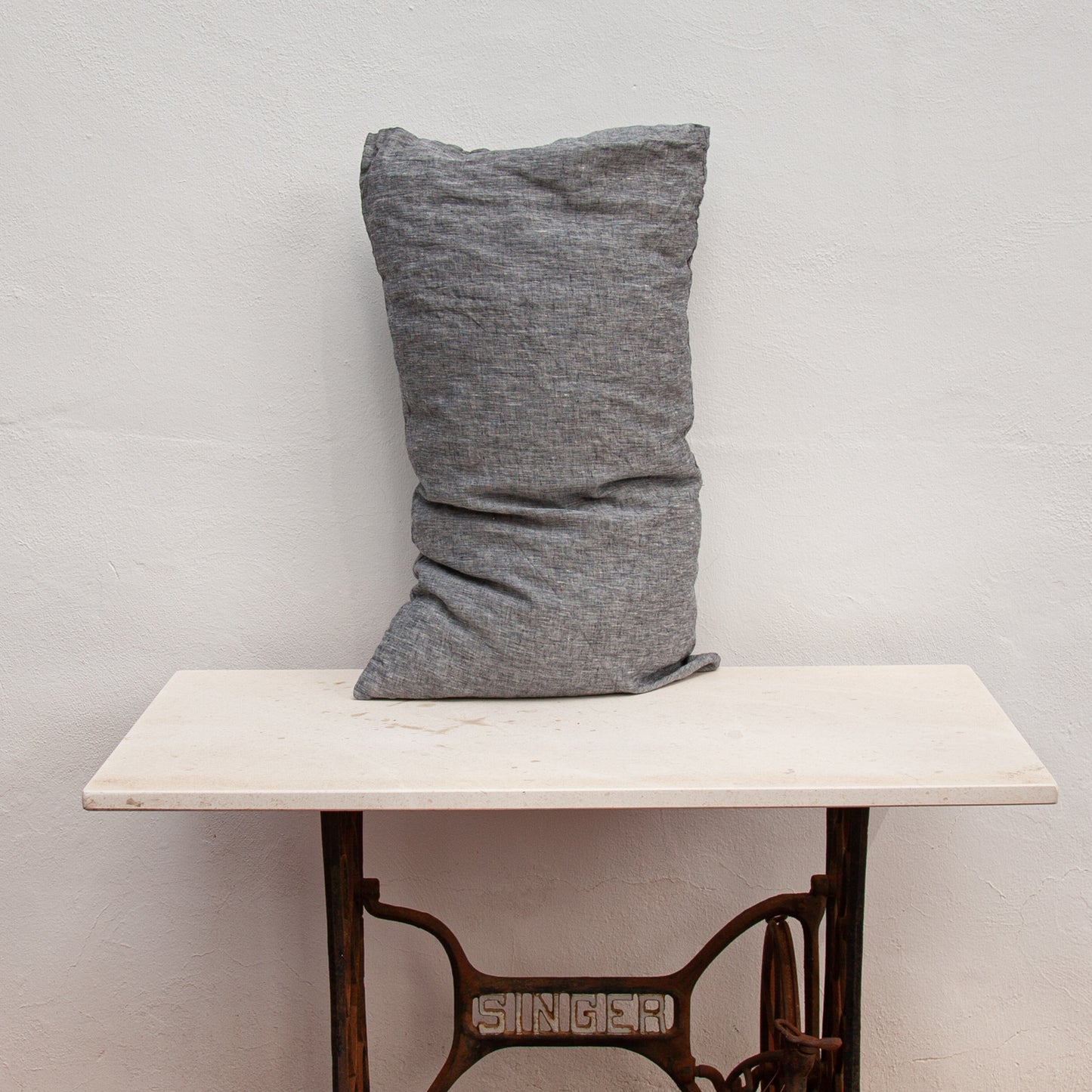 Funda de almohada lino NEGRA jaspeada-190gr/m2