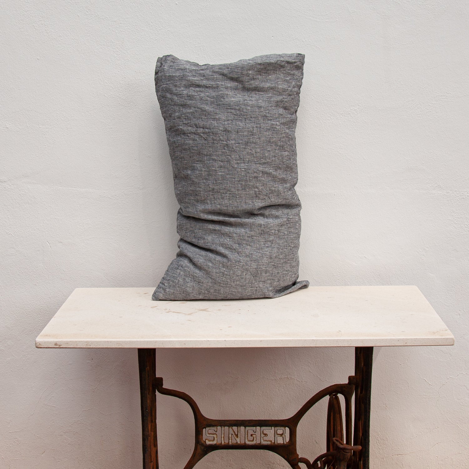 Funda de almohada lino NEGRA jaspeada-190gr/m2