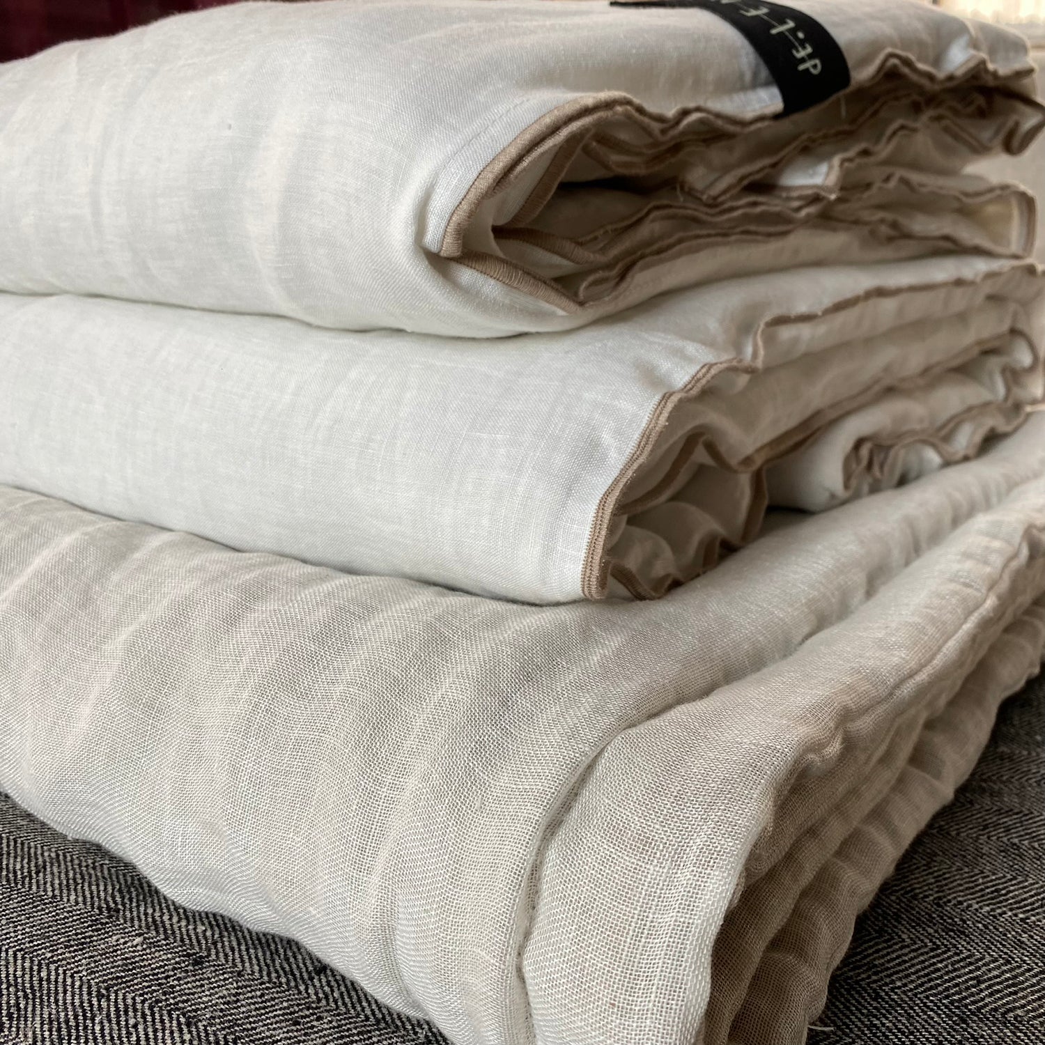 Edredón para pie de cama relleno de lino