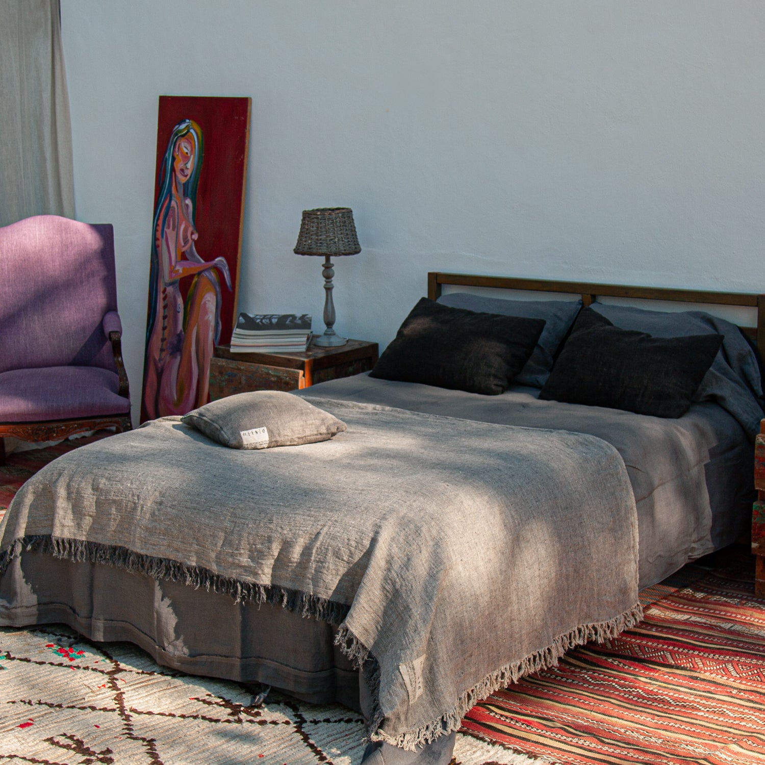 Juego completo de lino gris y plaid de lino gris jaspeado.