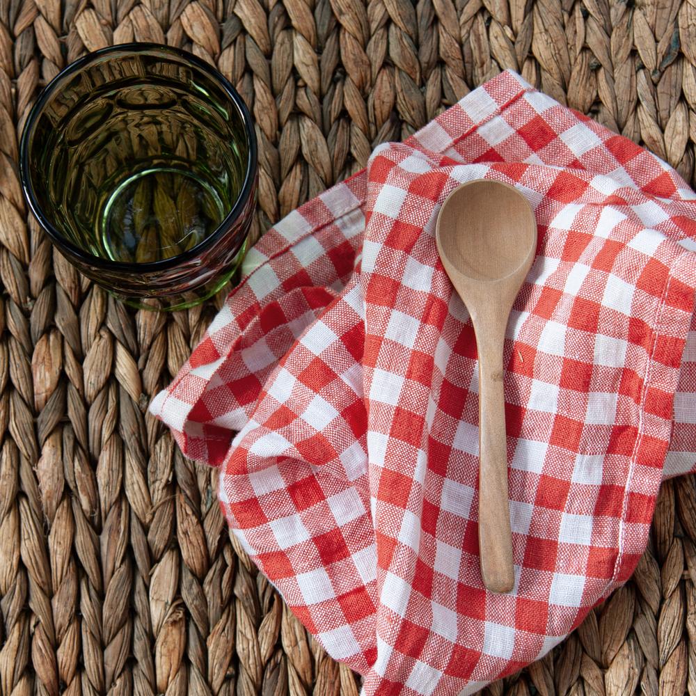 Servilletas de lino rojas y blancas con cuadros vichy. dE.LENZO