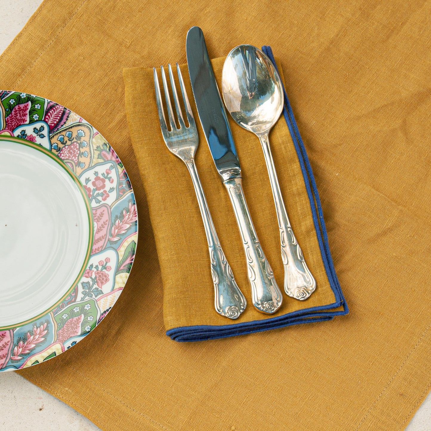 Servilletas de lino con repulgo