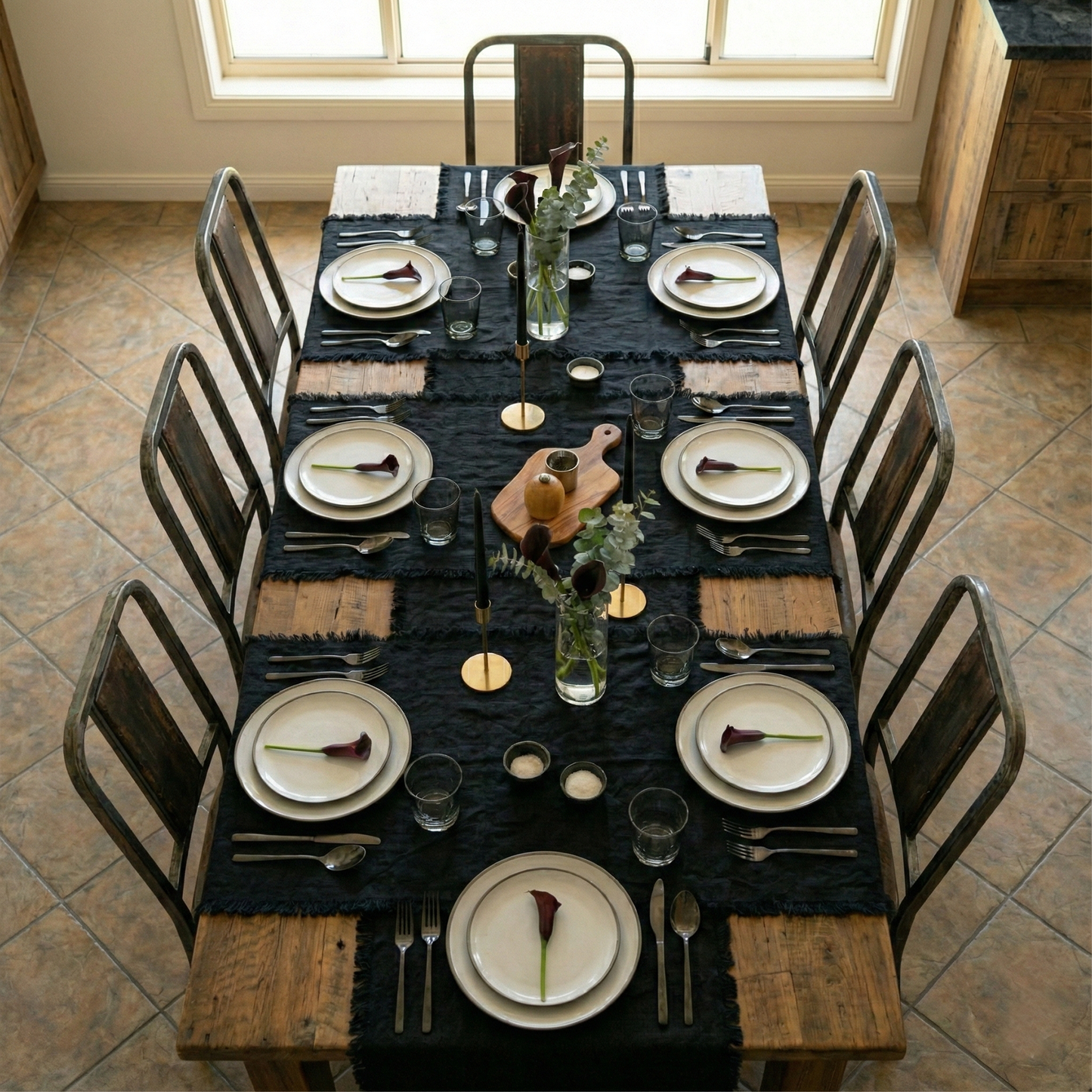 Caminos de mesa de lino MARRAKECH desflecados