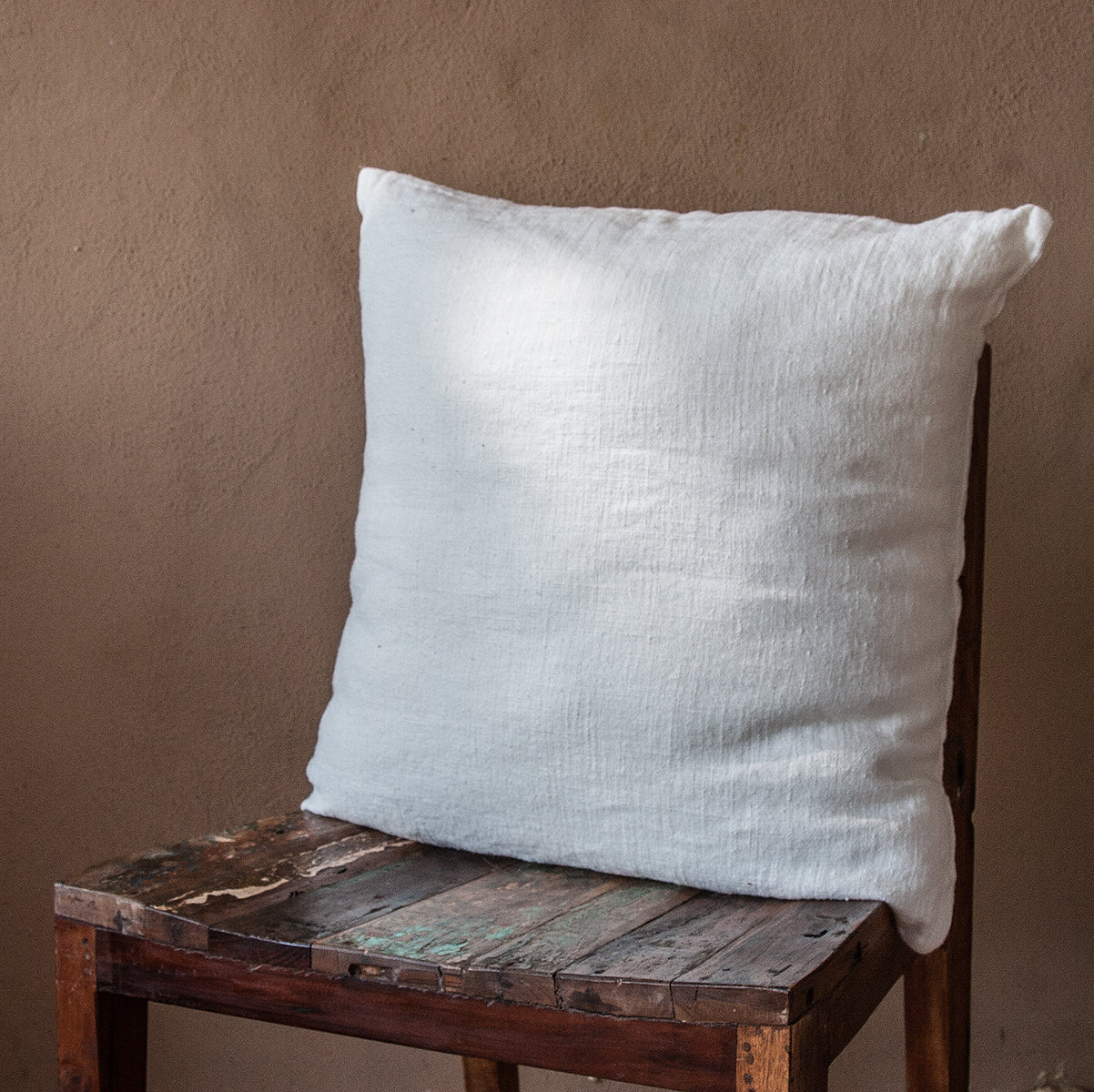 COJIN-DE-LINO-BLANCO-RUSTICO