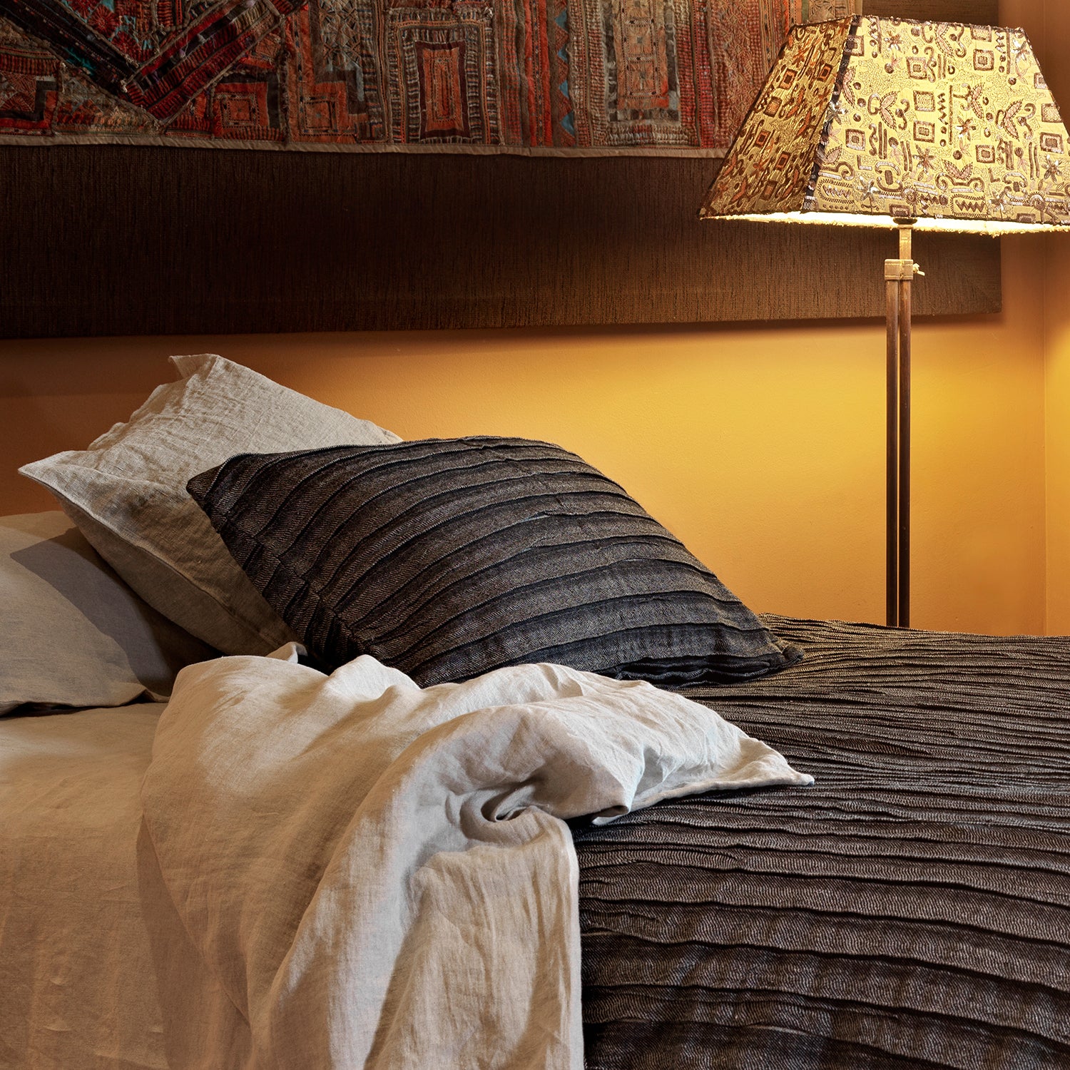 Funda nórdica de lino plisado reversible con lino natural