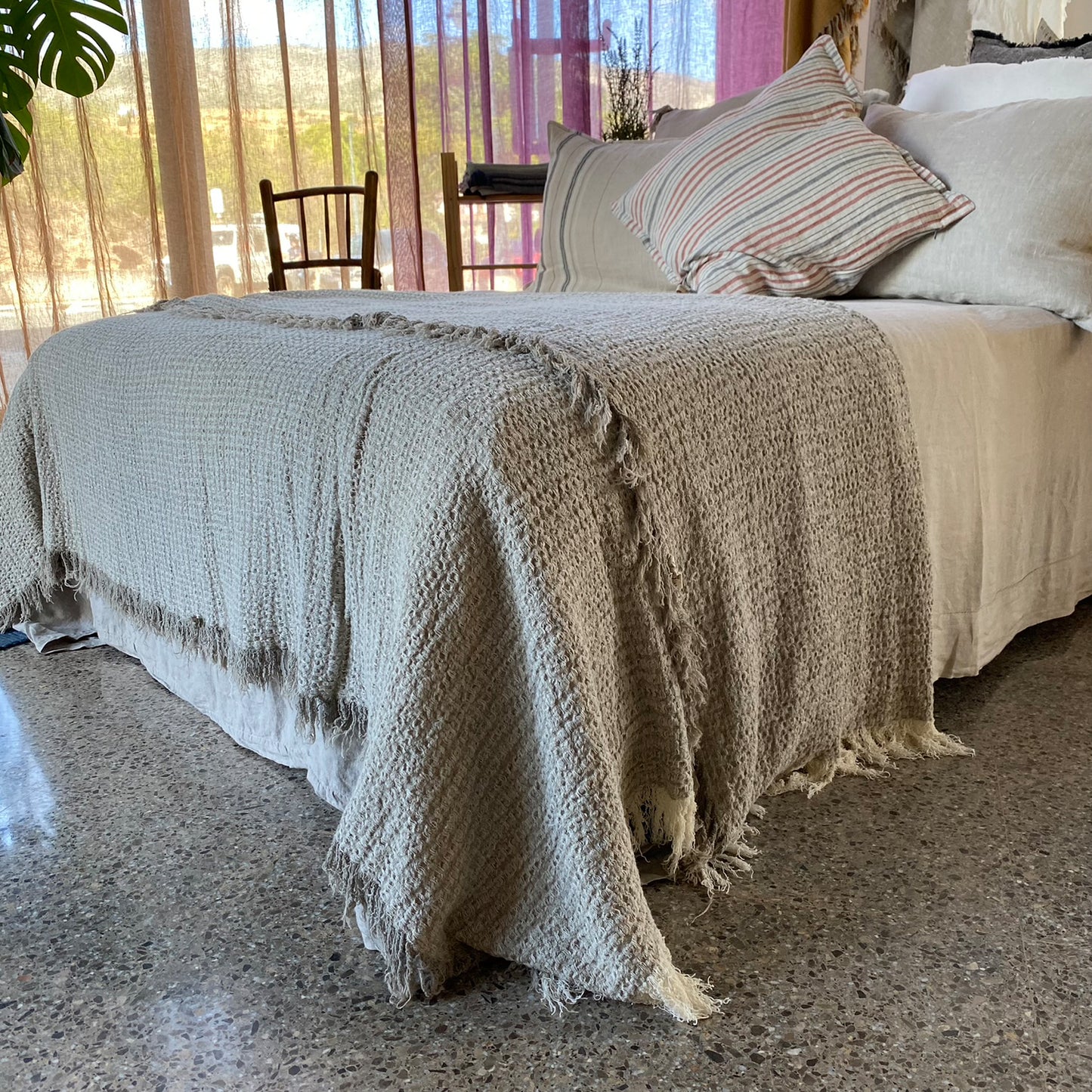 Manta/colcha de lino GOFRADA