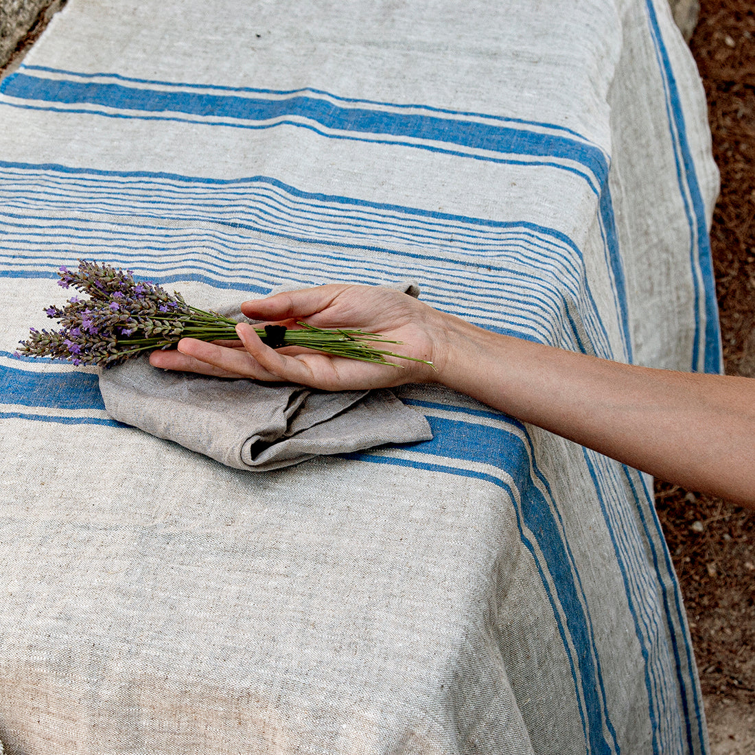 Mantel de lino azul MENORCA - dE.LENZO